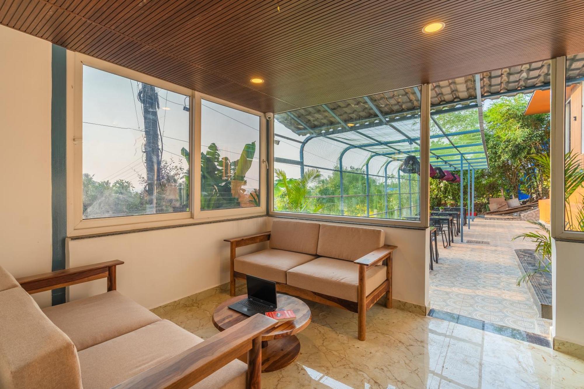 The Hosteller Goa, マンドレム エクステリア 写真