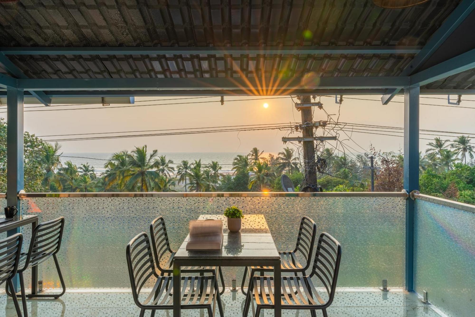 The Hosteller Goa, マンドレム エクステリア 写真